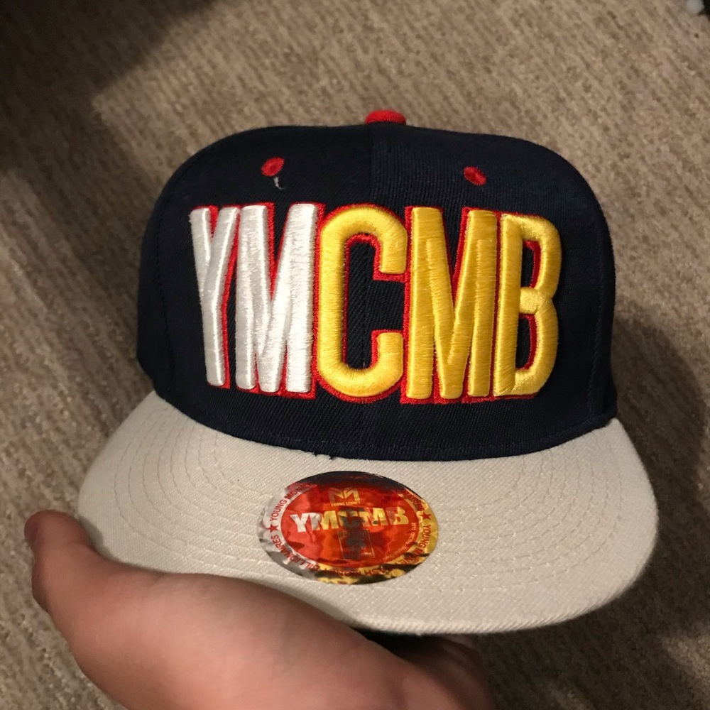 YMCMB Snapback🤑